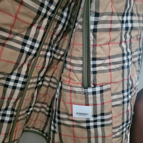 Womens Burberry Coat - Picture 4 of 5